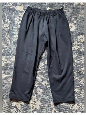 Uniqlo Black Dress Pants Cropped Straight-Leg